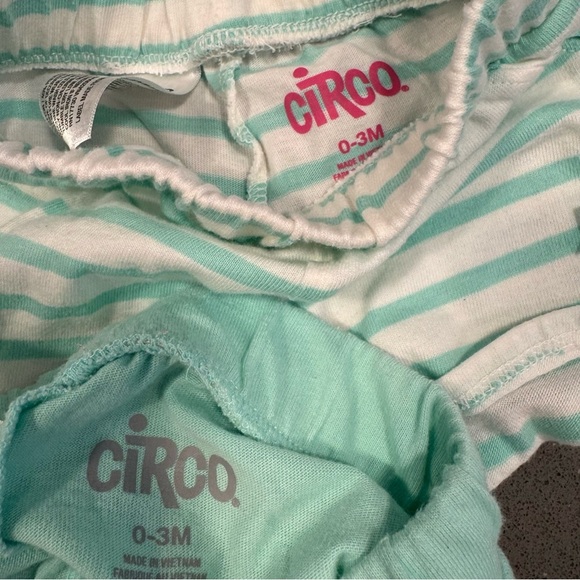 BUNDLE | Baby girls | 0-3 & 3 mths | random items - Picture 3 of 4